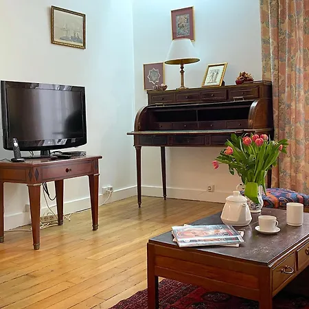 Apartment Picquet *