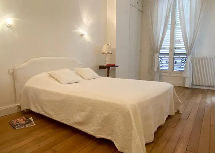 Апартаменты Picquet *